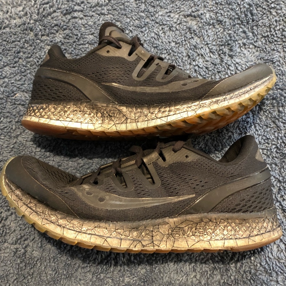 Saucony Everun Freedom ISO Black Women’s Size 9